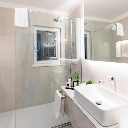 Couette-café Luxury Il Ponte 3*