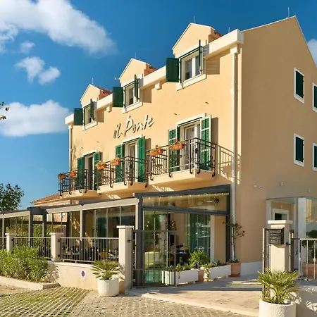 Luxury Il Ponte Couette-café 3*