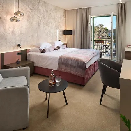 Luxury Il Ponte Couette-café Trogir
